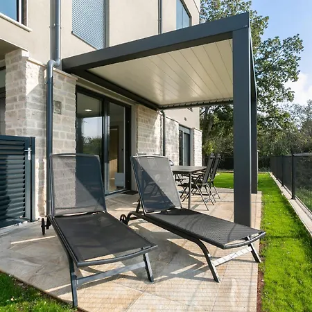 Alex - Ground Floor - Mpolo * Medolino